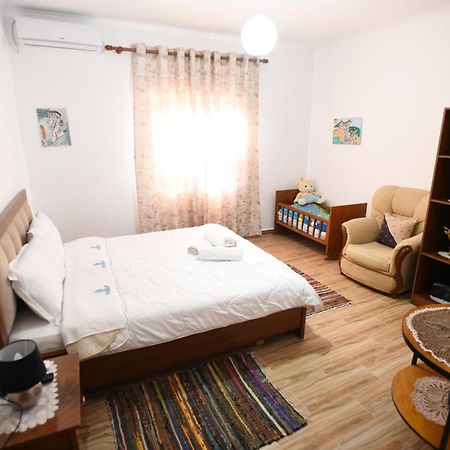Guest House Luli 培拉特 外观 照片