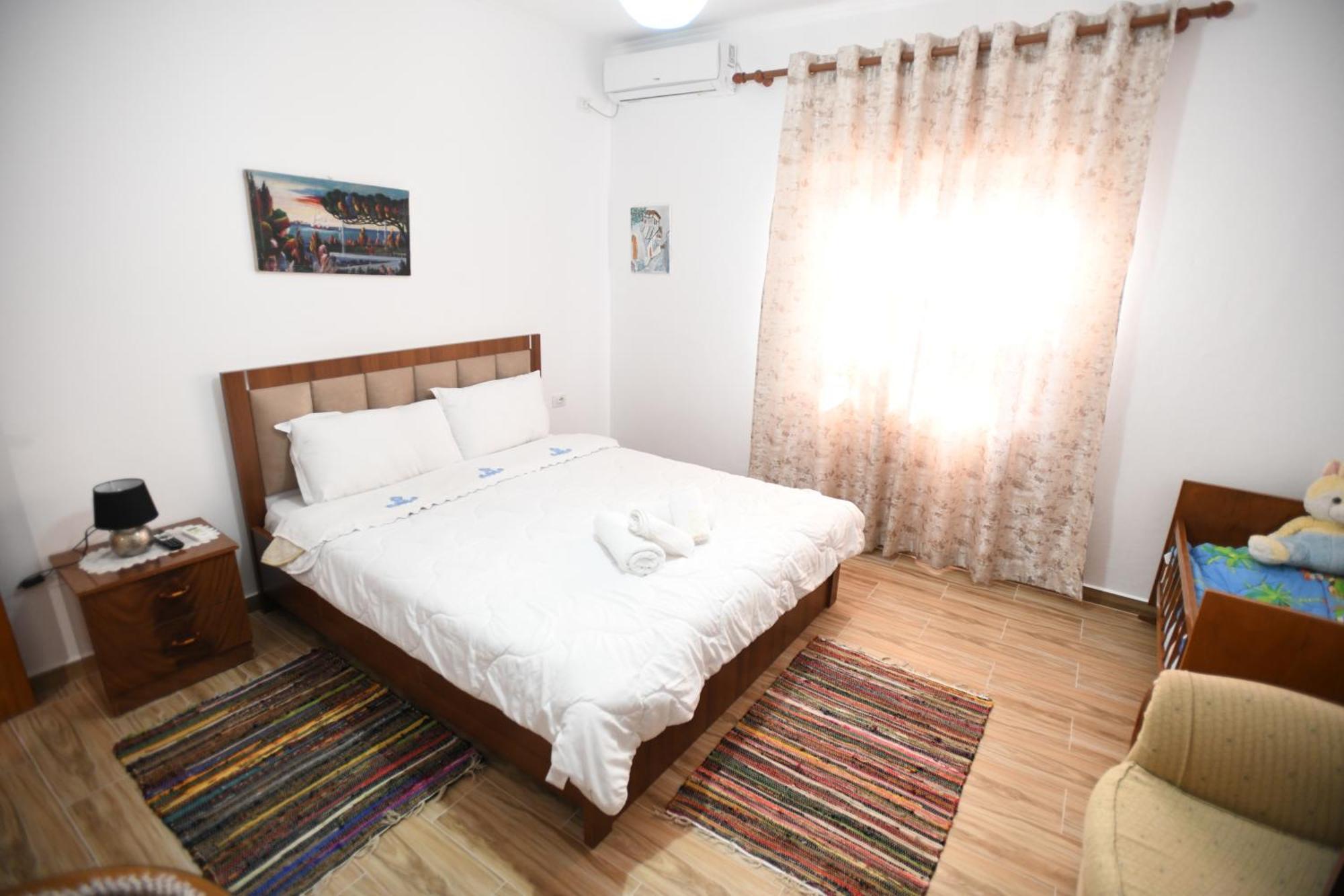 Guest House Luli 培拉特 外观 照片